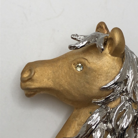 Vintage gold plated and silver tone stylised horses head horse brooch - Picture 7 of 9